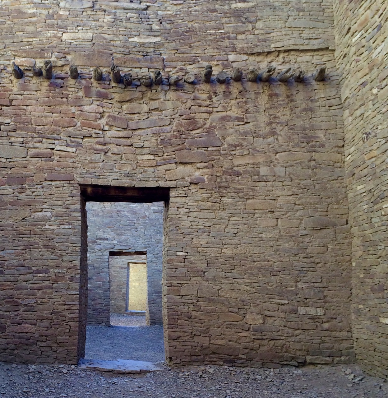 doorways-pueblo bonito maze