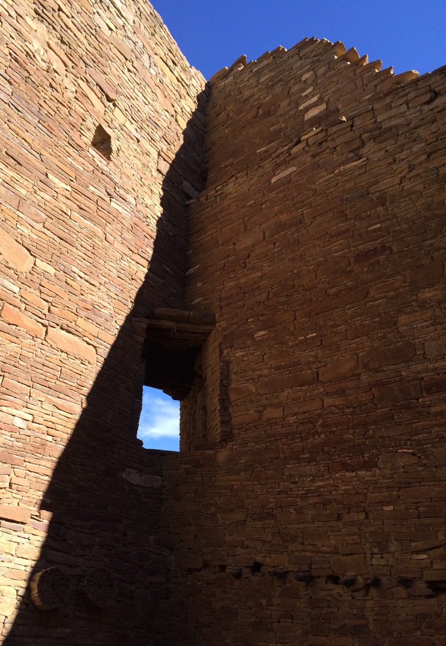 Pueblo Bonito corner window