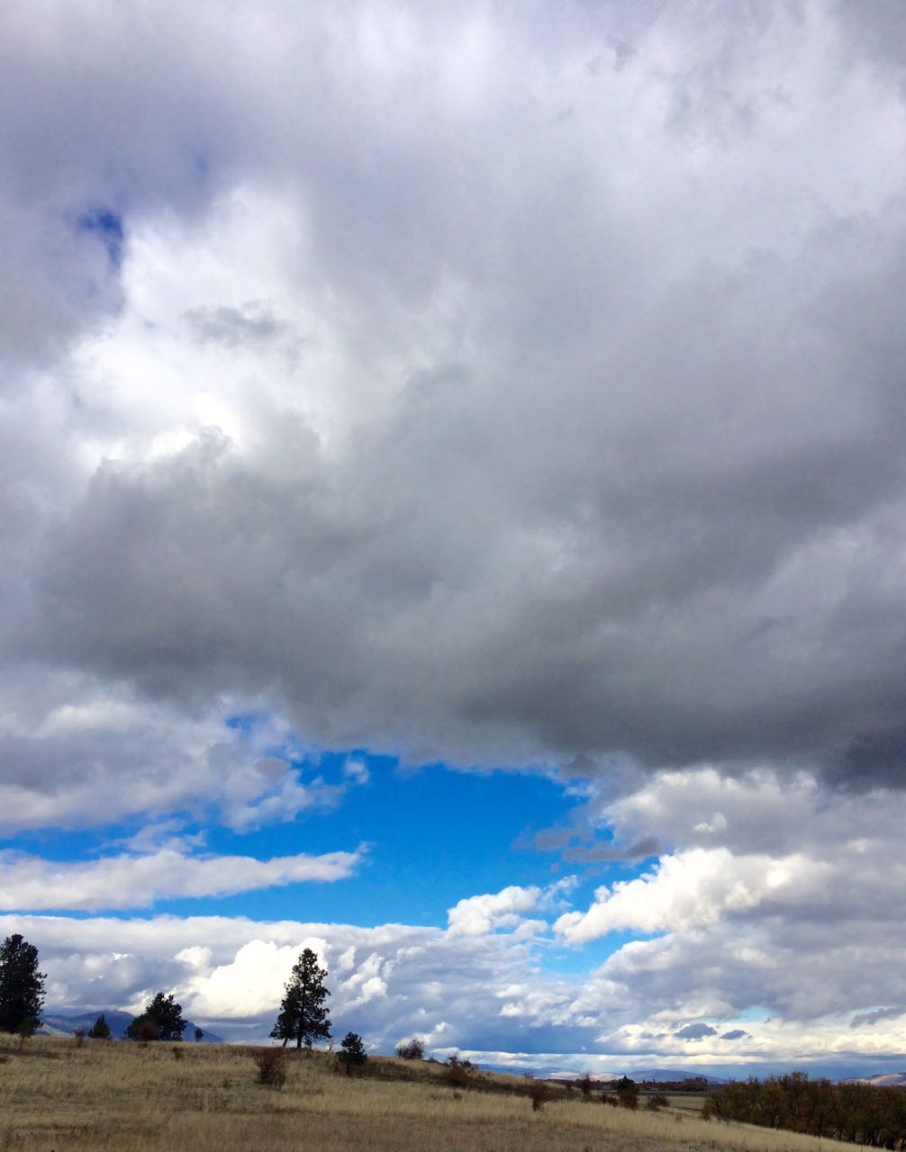 cloudsovervalley-vertical